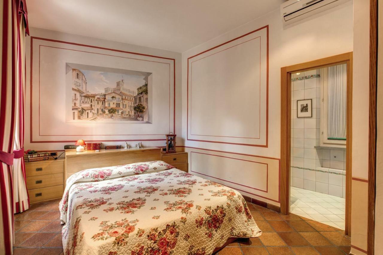 Lovely Flat By The Trevi Fountain Daire Roma Dış mekan fotoğraf