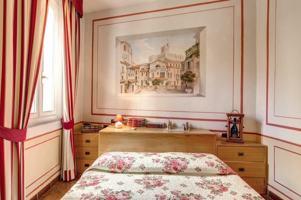 Lovely Flat By The Trevi Fountain Daire Roma Dış mekan fotoğraf
