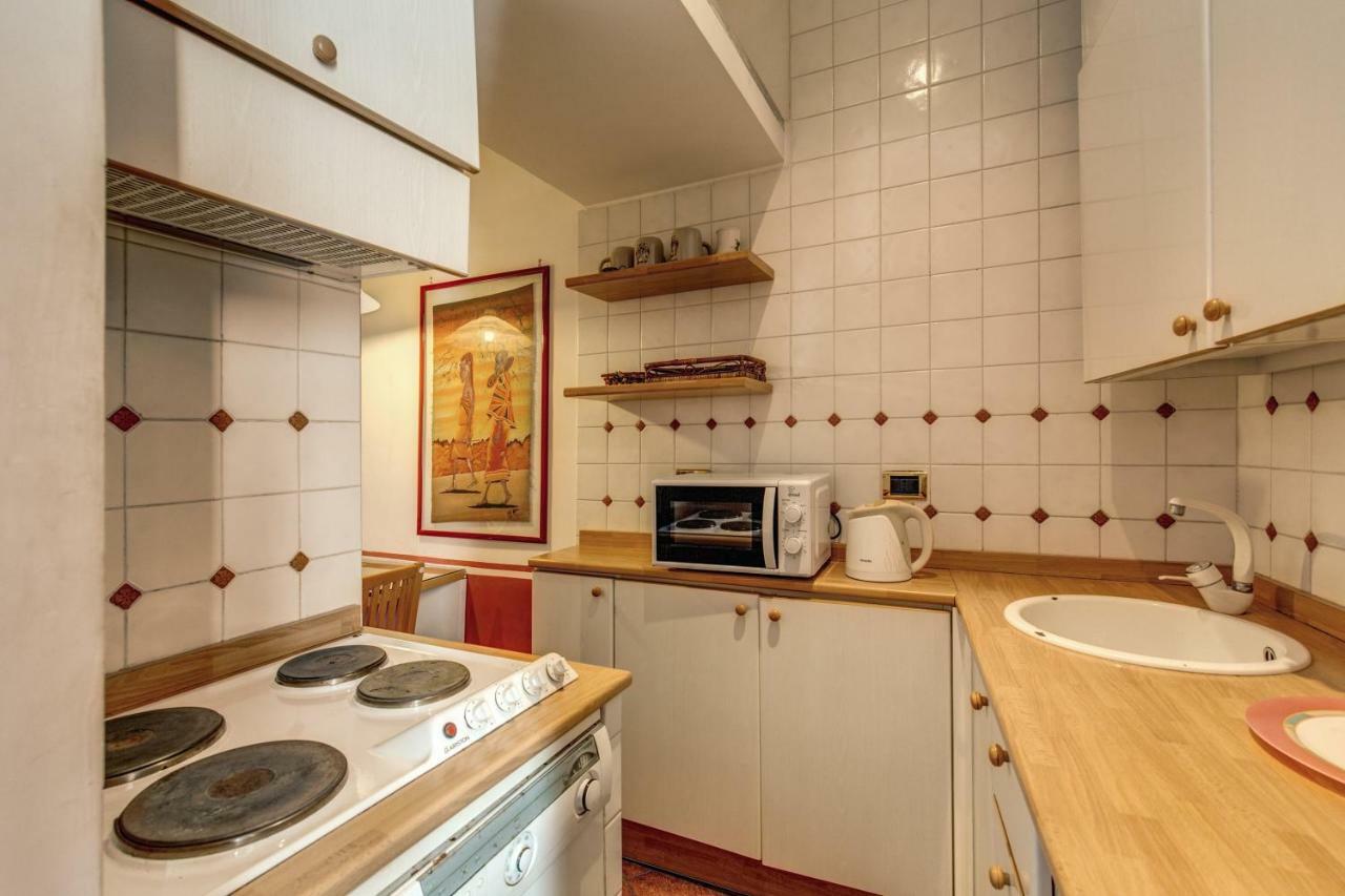 Lovely Flat By The Trevi Fountain Daire Roma Dış mekan fotoğraf