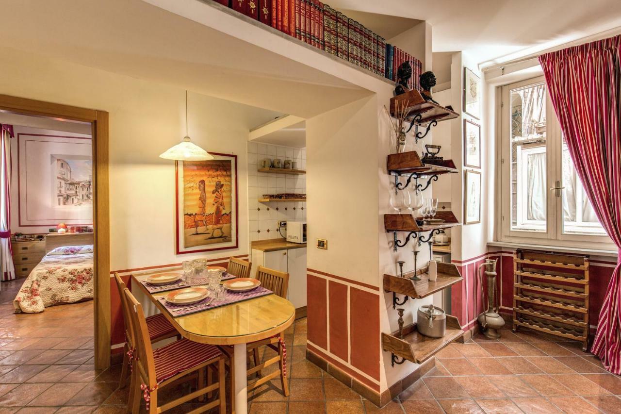 Lovely Flat By The Trevi Fountain Daire Roma Dış mekan fotoğraf