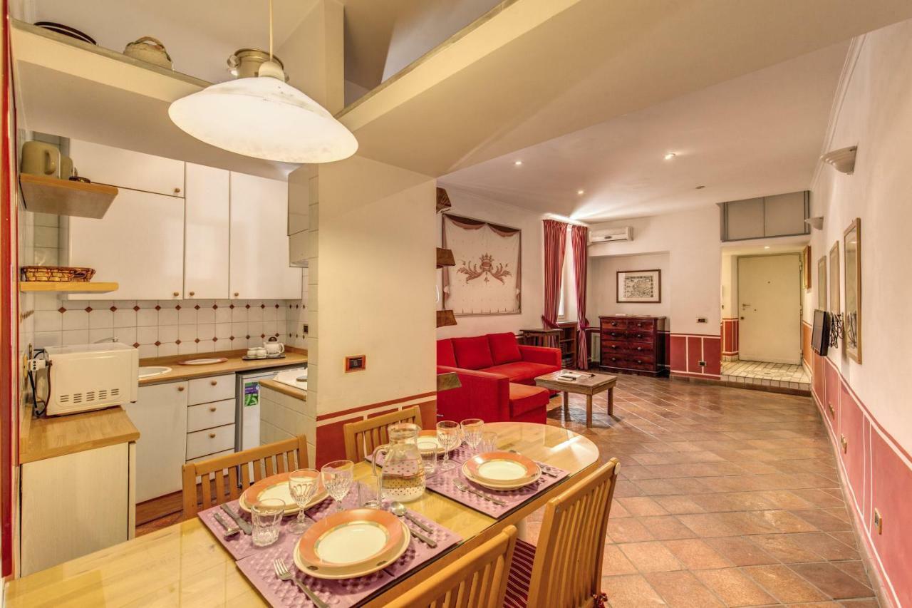 Lovely Flat By The Trevi Fountain Daire Roma Dış mekan fotoğraf