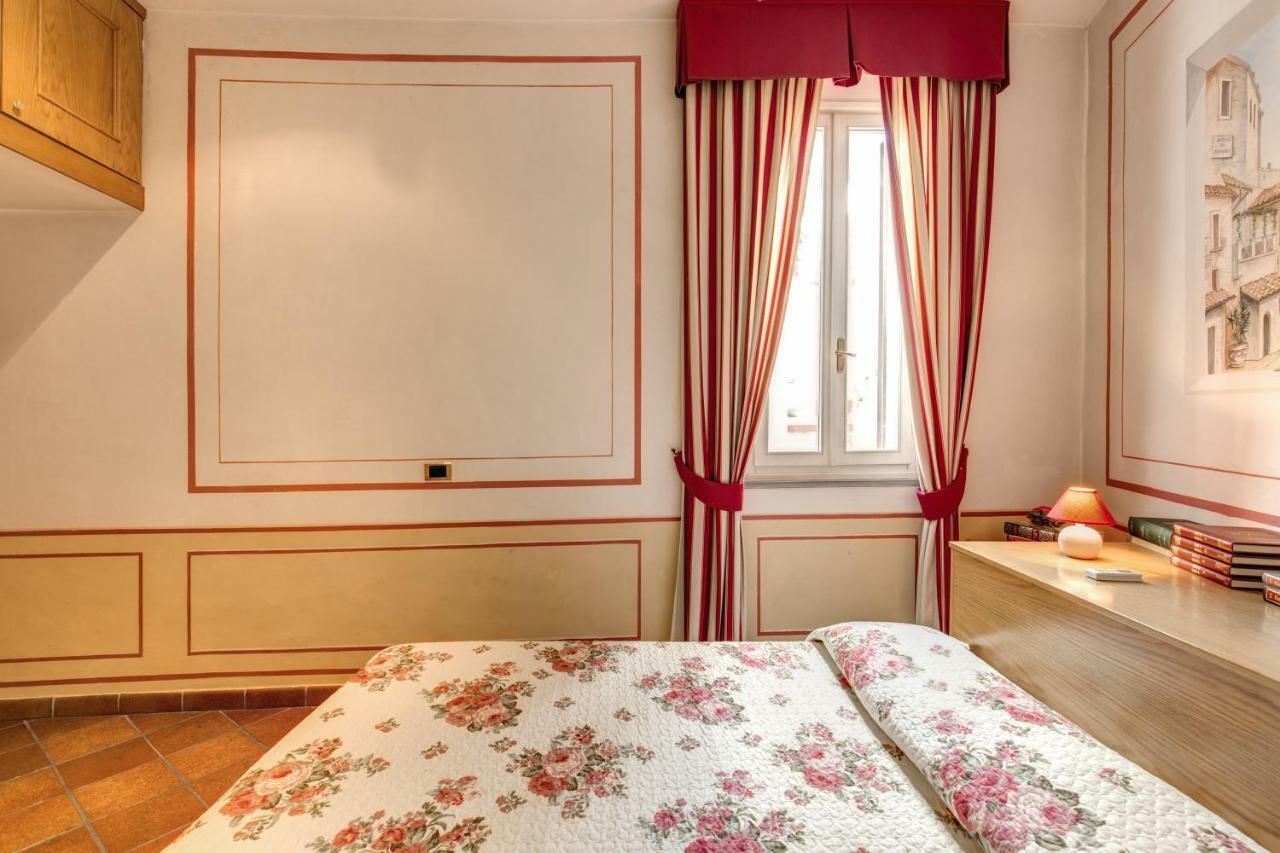 Lovely Flat By The Trevi Fountain Daire Roma Dış mekan fotoğraf